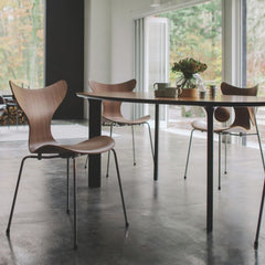 Fritz Hansen Model 3108 Lily Chairs with Analog Table