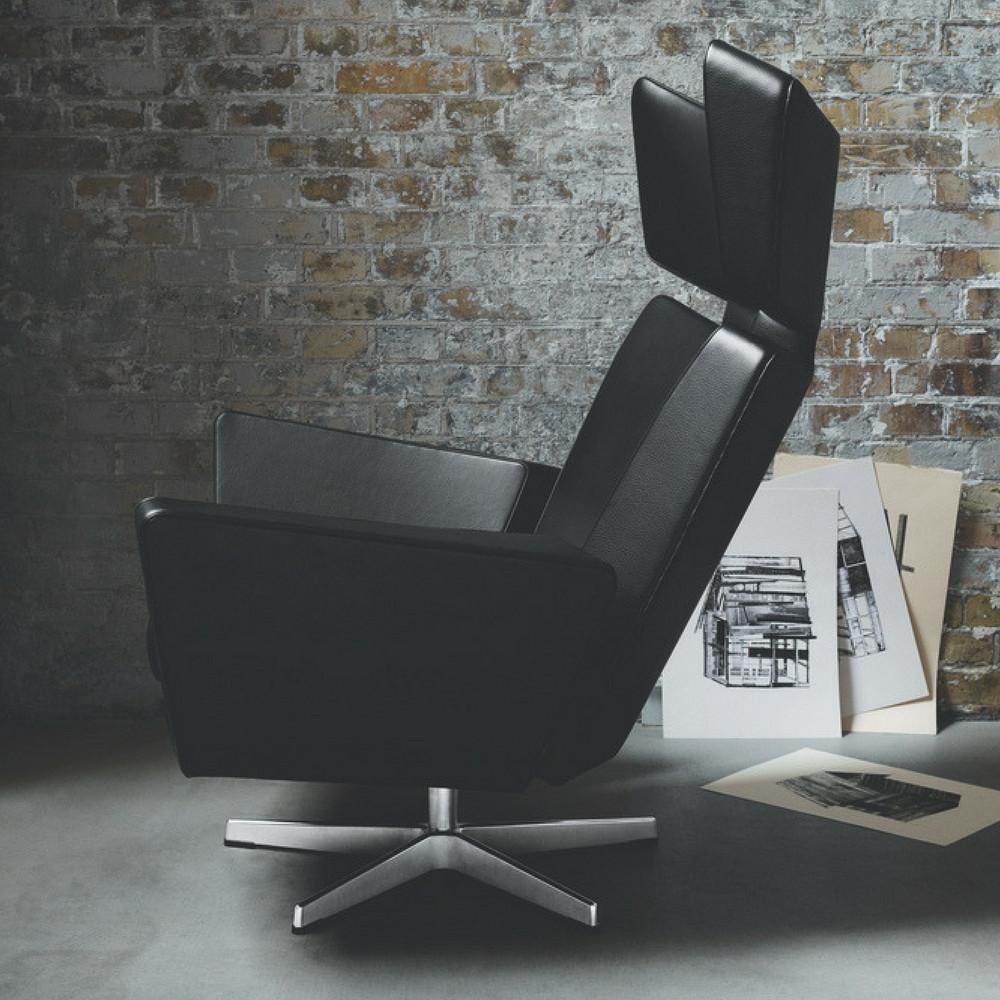 Fritz Hansen Oksen Chair by Arne Jacobsen in Black Leather in Room Side View