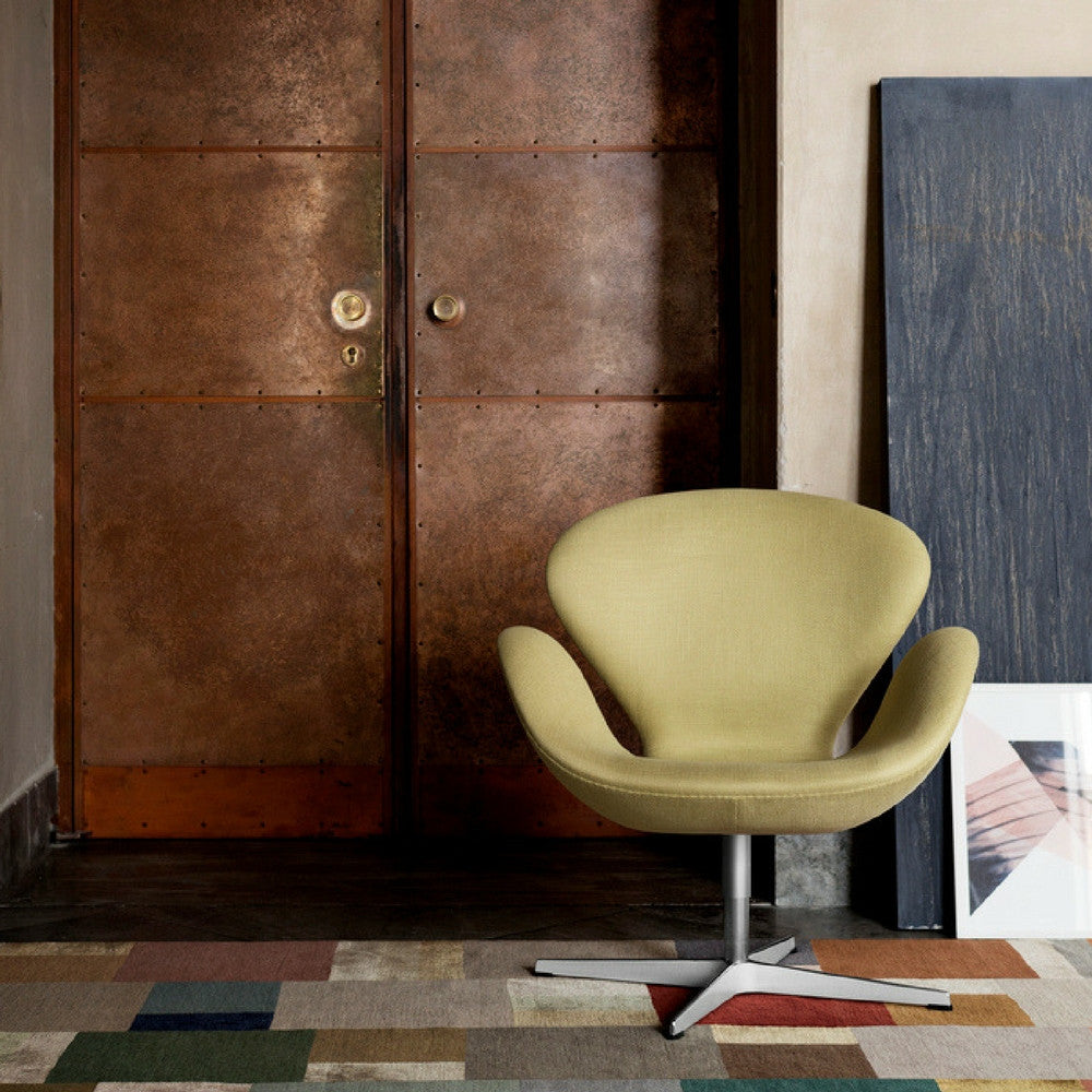 Fritz Hansen Arne Jacobsen Swan Chair