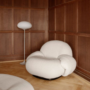 GUBI Stemlite Floor Lamp Pebble Grey with Pacha Lounge Chair