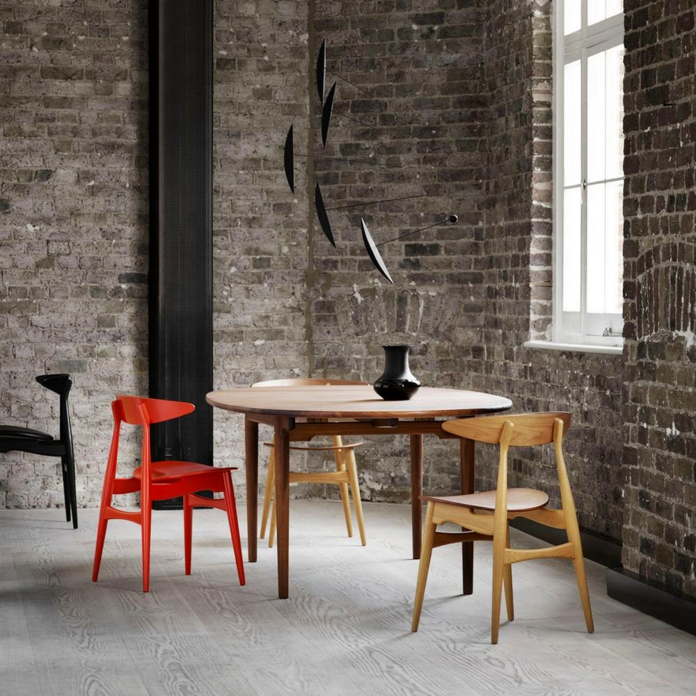 Carl Hansen Wegner CH33T Dining Chair