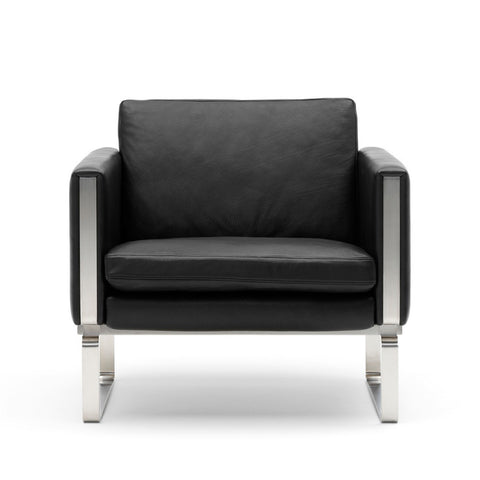 Hans Wegner Club Chair CH101