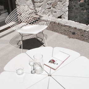 Richard Schultz White Petal Table with Bertoia Diamond Chair Knoll Outdoors