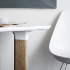 Jaime Hayon Analog Table White with Oak Legs Closeup