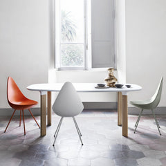 Jaime Hayon Analog Table White with Oak Legs with Arne Jacobsen Drop Chairs