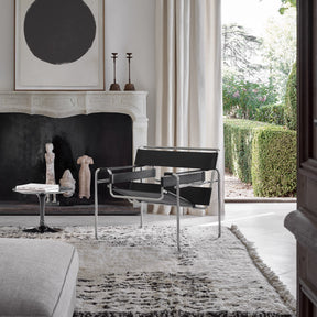 Knoll Wassily Chair by Marcel Breuer in Villa with Saarinen Side Table