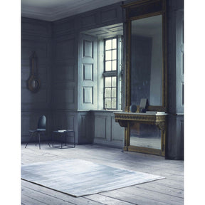 Linie Design Lucens Silver Rug in Room