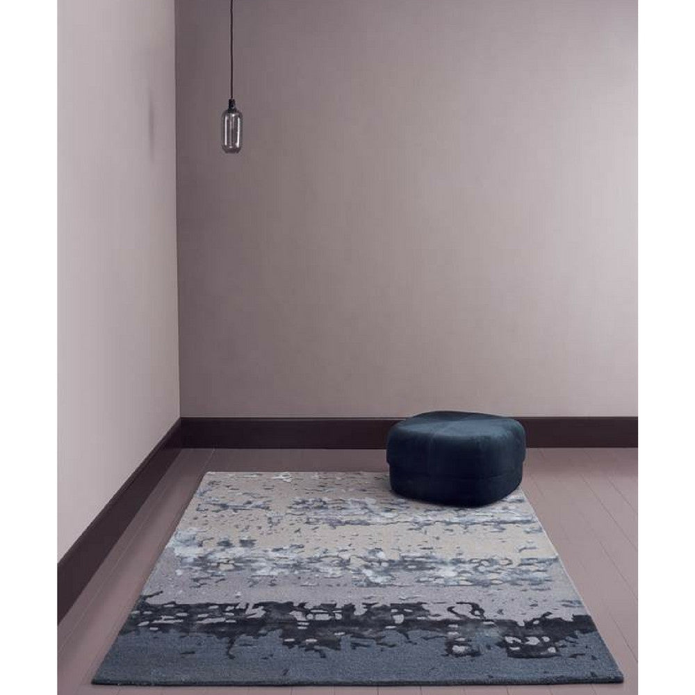 Linie Design Grey Varese Rug in Room