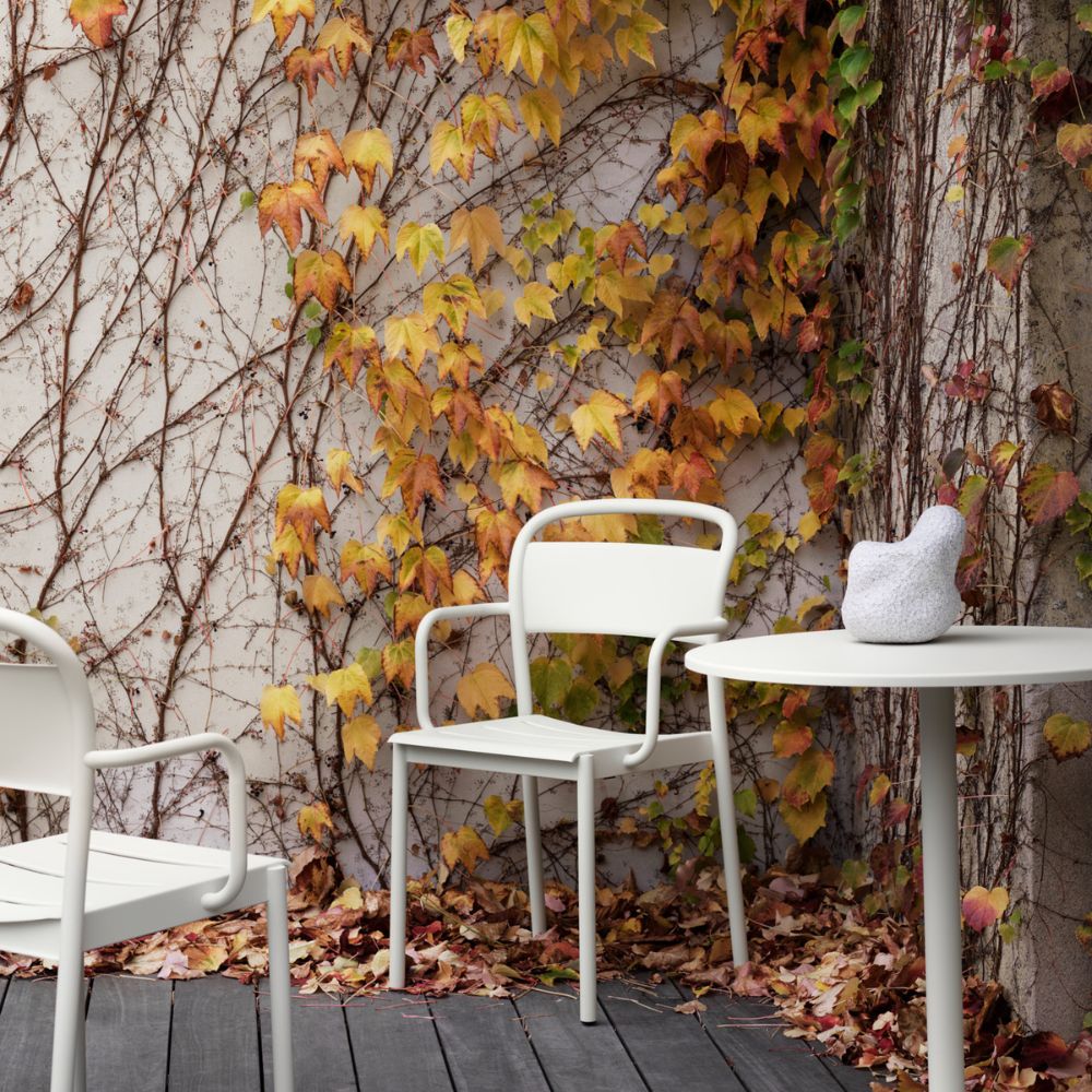 Muuto Linear Steel Armchairs with Round Cafe Table by Thomas Bentzen