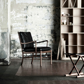Ole Wanscher Colonia Chair Black Leather with Mahogany Frame in Room
