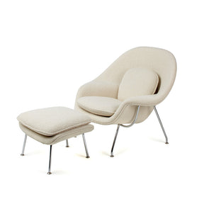 Saarinen Medium Womb Chair and Ottoman with Classic Boucle Upholstery from Knoll