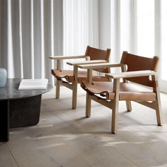Tableau Coffee Table with Spanish Chair for Fredericia 