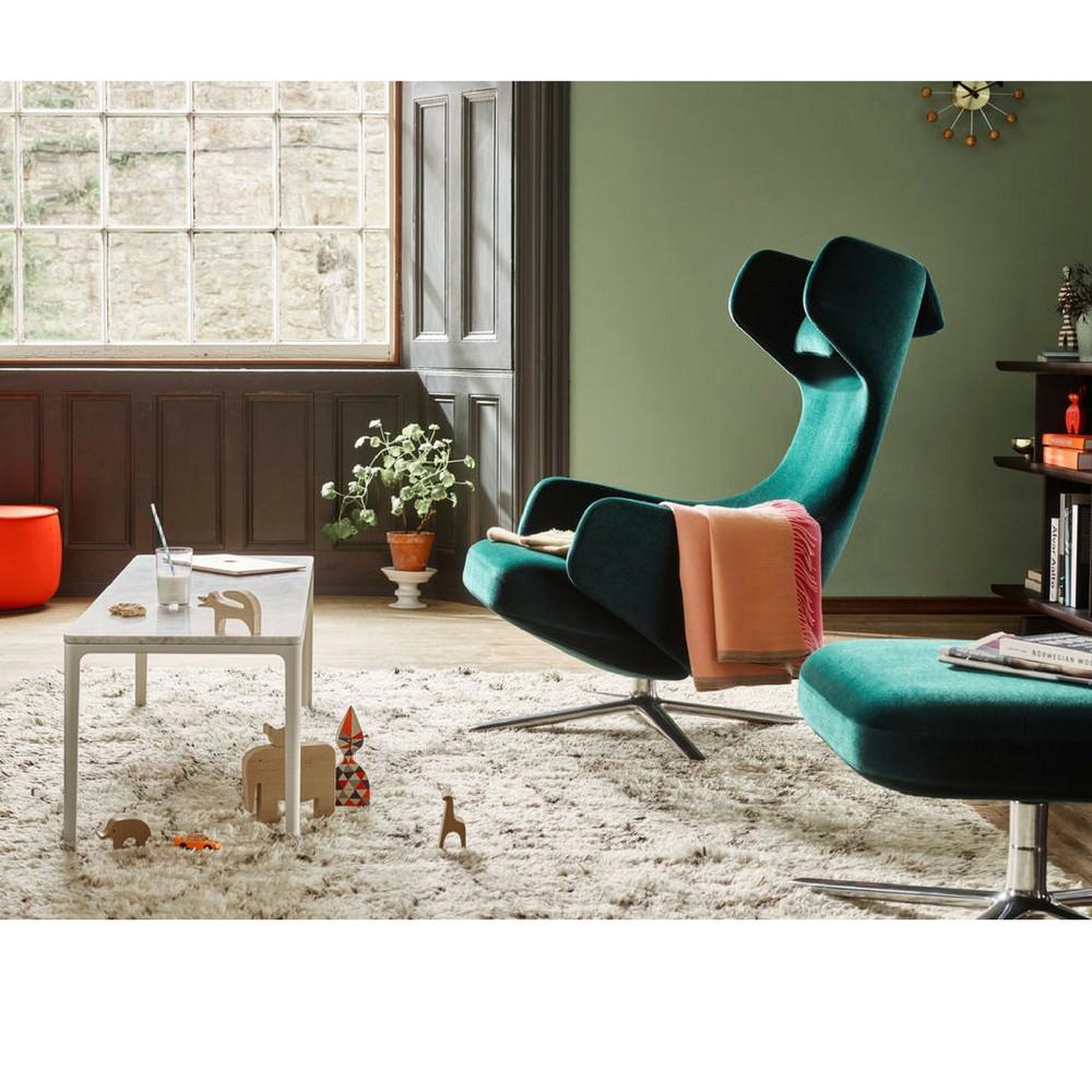 Green Velvet Grand Repos in Room