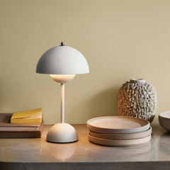 VP9 Flowerpot Lamp Matte Light Grey with Ceramic Plates