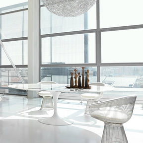 Knoll White Platner Arm Chairs with Saarinen Pedestal Table
