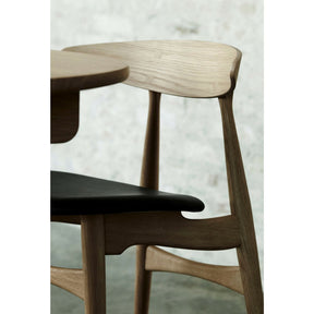 Wegner CH33 Chair Oak Black Leather in Room Carl Hansen & Son