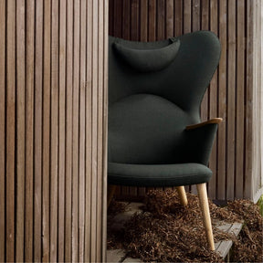 Wegner CH78 Mama Bear Chair in Kvadrat Fiord 0961 Styled